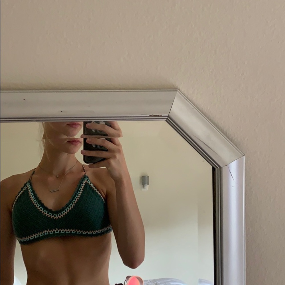 Bathing suit